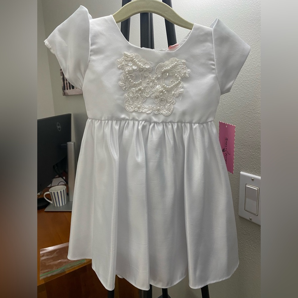 Elegant White Kids Dress with Embroidered Detail